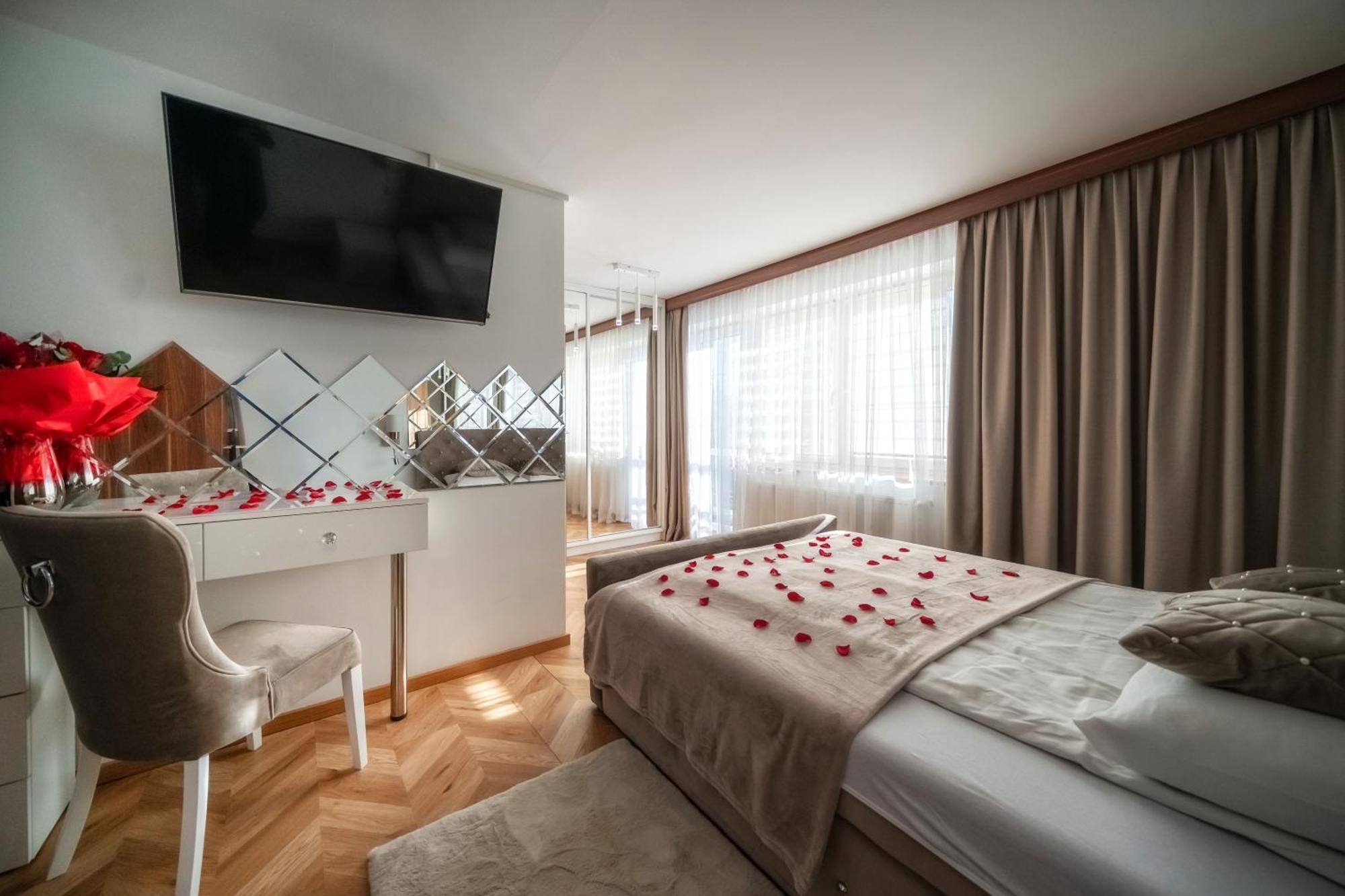 פורונין Gorski Resort Lux Apartments Jacuzzi & Sauna מראה חיצוני תמונה