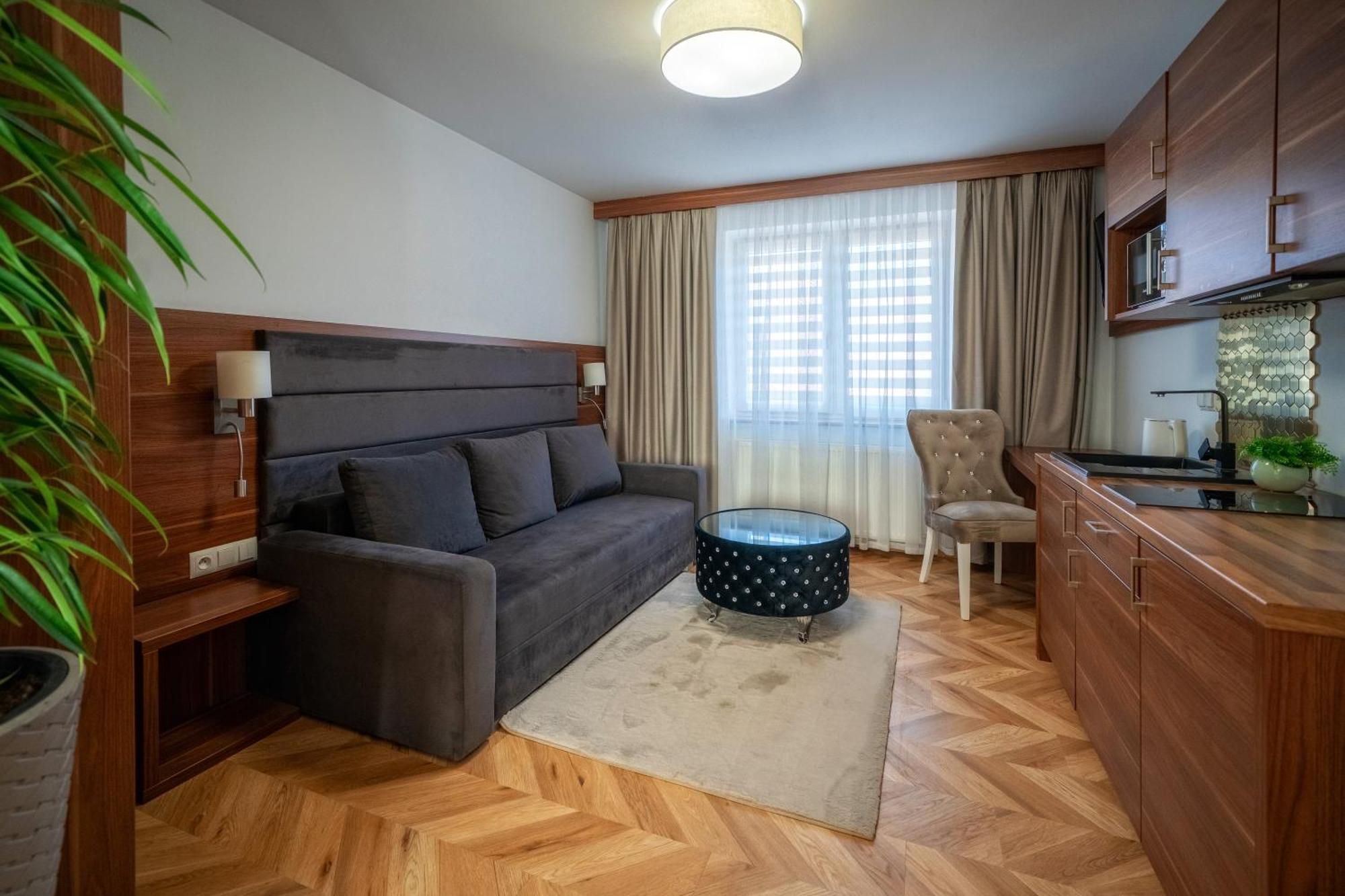 פורונין Gorski Resort Lux Apartments Jacuzzi & Sauna מראה חיצוני תמונה
